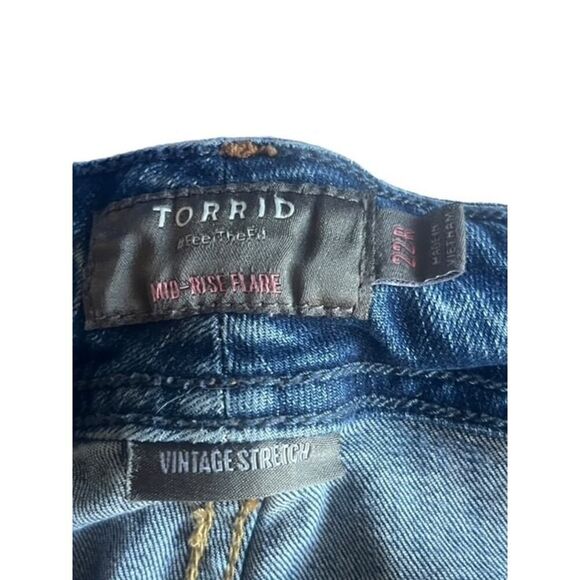 Torrid Denim Blue Jeans Vintage Stretch Flare Plue Size 22 Mid Rise Boot 22R - Picture 3 of 7